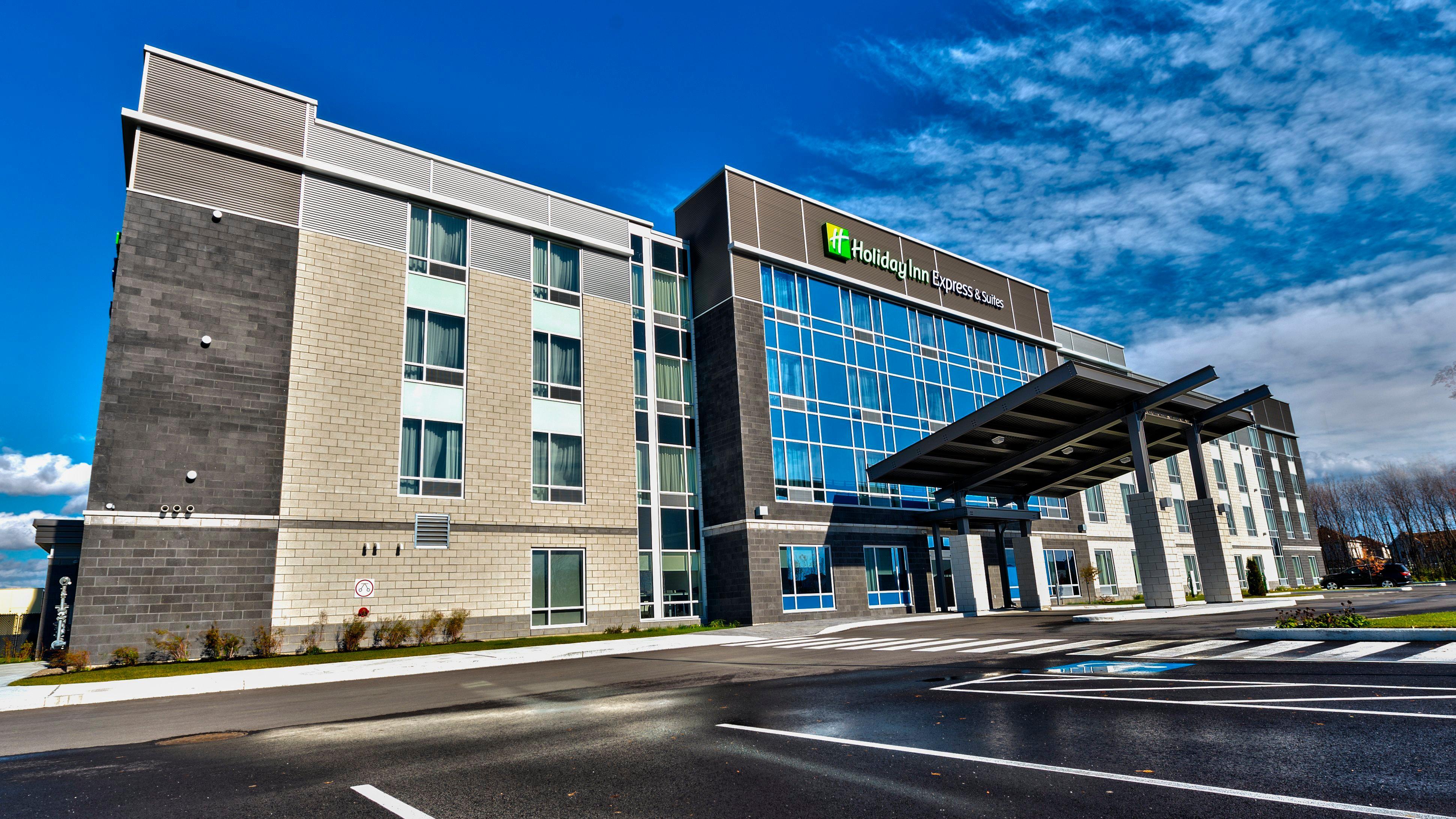 Holiday Inn Express & Suites Vaudreuil-Dorion By Ihg Bagian luar foto