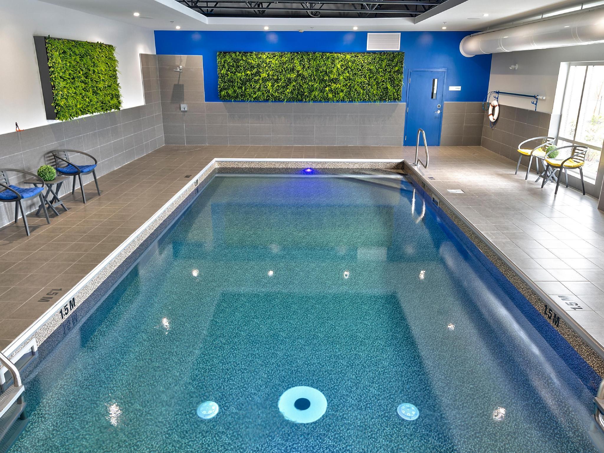 Holiday Inn Express & Suites Vaudreuil-Dorion By Ihg Bagian luar foto