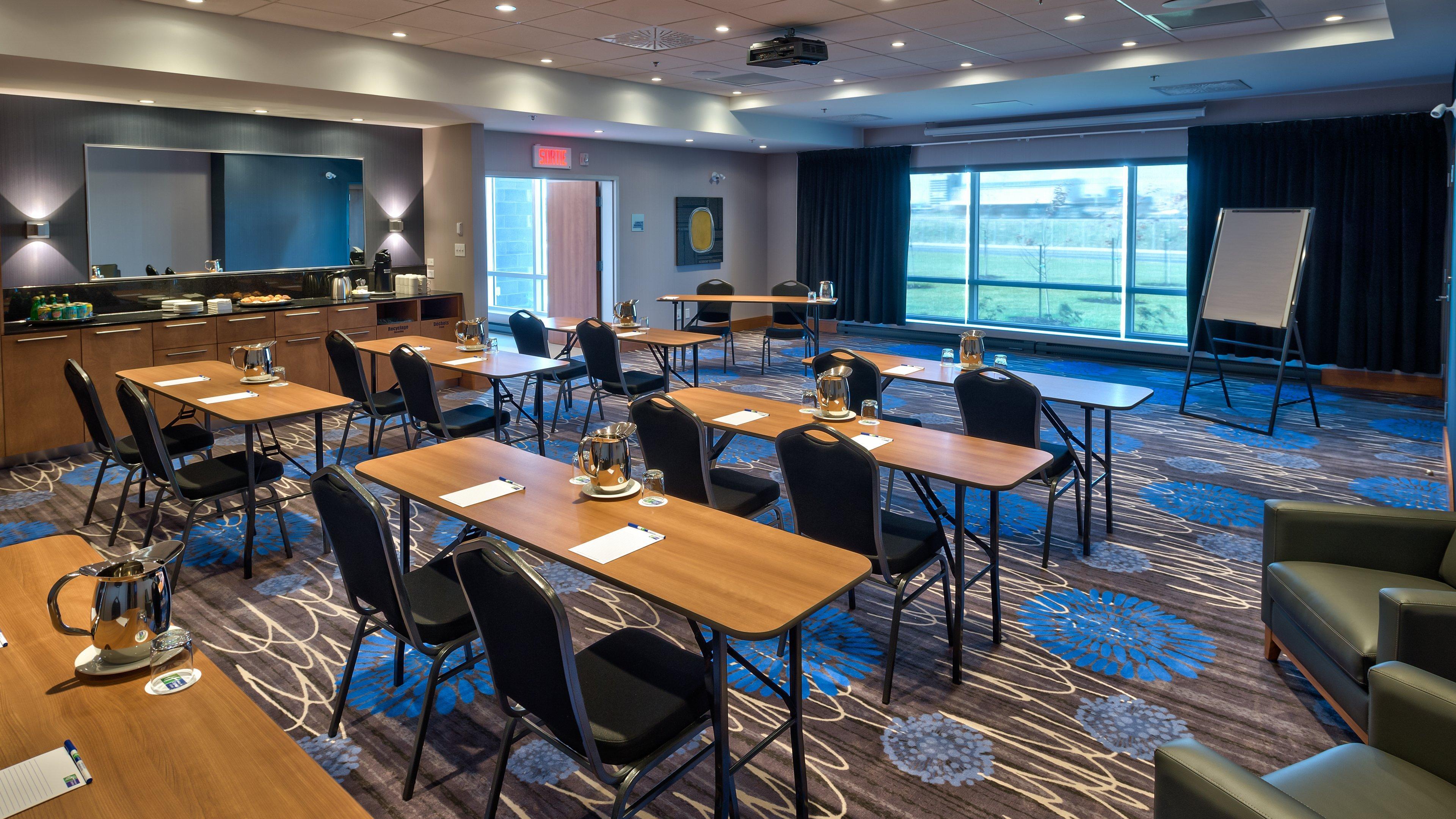 Holiday Inn Express & Suites Vaudreuil-Dorion By Ihg Bagian luar foto