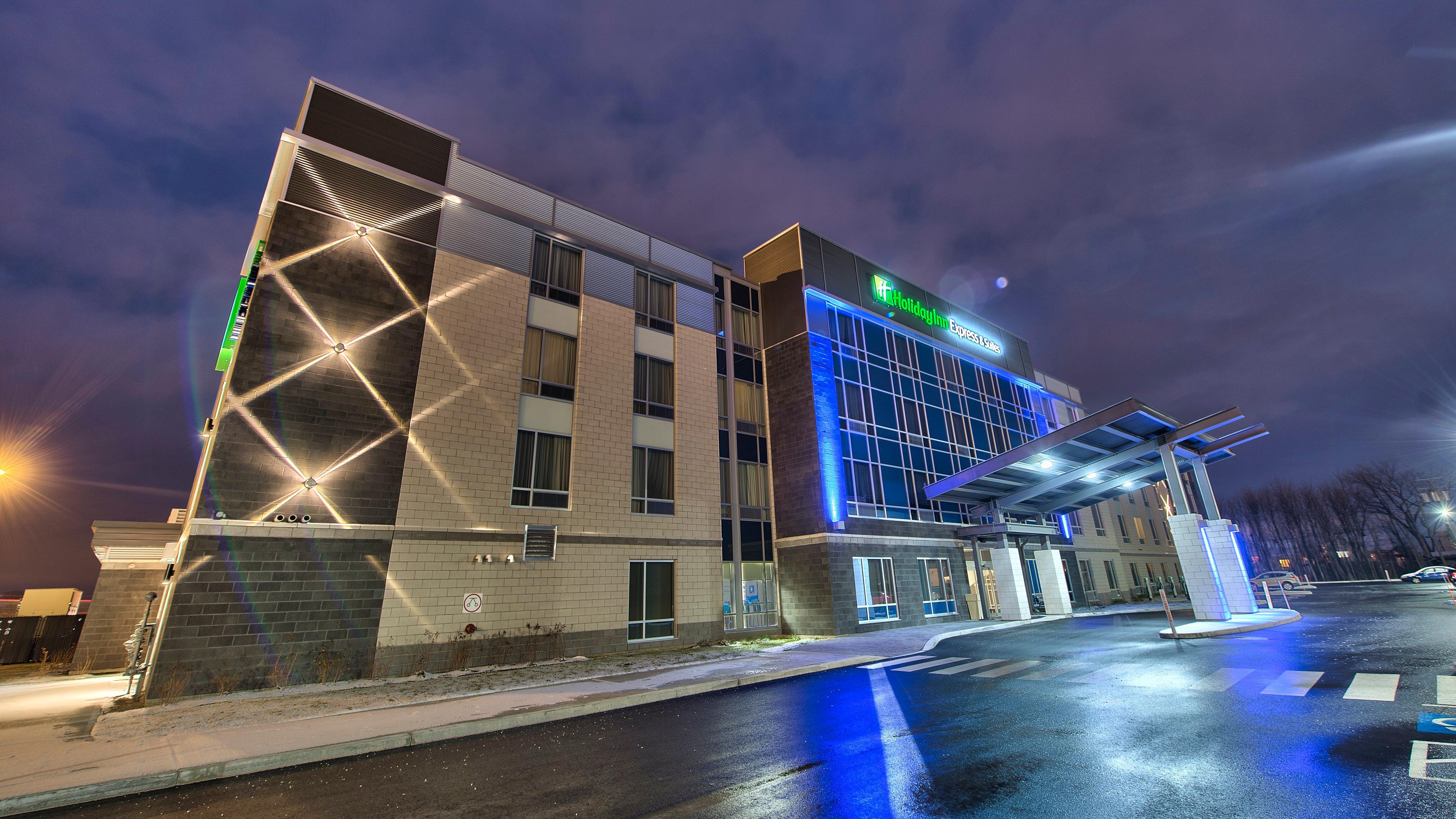 Holiday Inn Express & Suites Vaudreuil-Dorion By Ihg Bagian luar foto