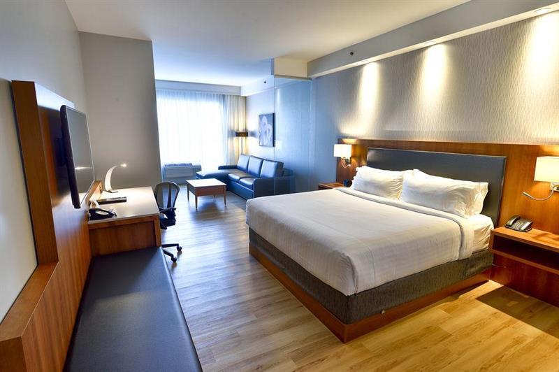 Holiday Inn Express & Suites Vaudreuil-Dorion By Ihg Bagian luar foto